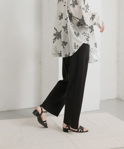 URBAN RESEARCH DOORS（アーバンリサーチドアーズ）の「リネン混ニットパンツ（その他パンツ・レディース・ブラック/チャコールグレー・MEDIUM）」の22枚目の写真