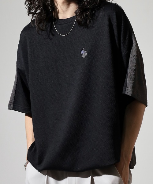 Growth by in the attic(グロウスバイインジアティック)の「Growth by in the attic 膨れジャガード ドルマンスリーブ 半袖Tシャツ(Tシャツ/カットソー・メンズ・ブラック/ホワイト・L/M)」の19枚目の写真