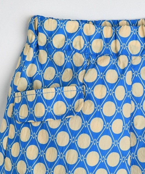 moimoln（モイモルン）の「【セットアップ】クロナイロントップス＆パンツ（ナイロンジャケット・キッズ・ブルー・100cm/110cm/120cm）」の6枚目の写真