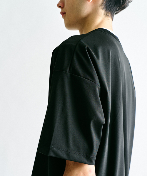 417 EDIFICE（フォーワンセブンエディフィス）の「"超冷感"UVCUT Freezetec Tシャツ（Tシャツ/カットソー・メンズ・チャコールグレー/ブラック/ベージュ/ブルー系その他・SMALL/MEDIUM/LARGE）」の15枚目の写真