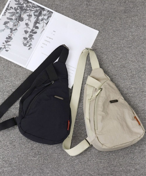 Miniministore(ミニミニストア)の「ナイロンボディバッグワンショルダーバッグ(ボディバッグ/ウエストポーチ・レディース・アイボリー/ブラック・FREE)」の18枚目の写真