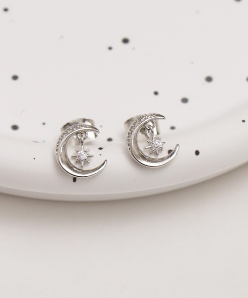 Peony（ピオニー）の「【Peony/ピオニー】/ビジュー付き　ムーンピアス　月（ピアス（両耳用）・レディース・シルバー/ゴールド/ピンクゴールド・FREE）」の4枚目の写真
