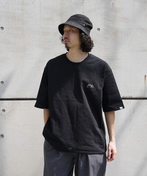 CMF OUTDOOR GARMENT(シーエムエフアウトドアガーメント)の「CMF OUTDOOR GARMENT/シーエムエフ アウトドアガーメント 別注SIMPLE SLOWDRY TEE S/S(Tシャツ/カットソー・メンズ・ホワイト/ブラック・M/L)」の4枚目の写真