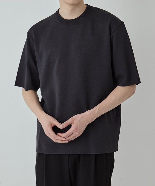 UNITED TOKYO（ユナイテッドトウキョウ）の「18G サーブルストレッチクルーネックTee　接触冷感｜伸縮性（Tシャツ/カットソー・メンズ・ブラック/ダークグレー/オフホワイト/ブラウン/オリーブ/グレイッシュベージュ/ライトグレー/ライトブルーグレー・2/1/3）」の22枚目の写真