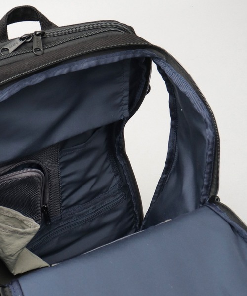 fulcro(フルクロ)の「fulcro フルクロ 撥水 10ポケット バックパック ダブル ビジネスリュック A4サイズ・15インチPC収納対応 ESSENSEシリーズ 16L(バックパック/リュック・メンズ・ブラック・FREE)」の22枚目の写真