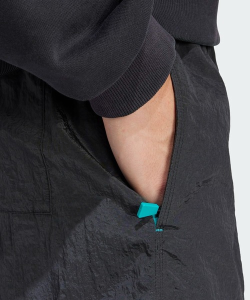 adidas(アディダス)の「EQT ウーブンショーツ / ハーフパンツ / アディダスオリジナルス adidas Originals(その他パンツ・メンズ・ブラック/グリーン・XX-LARGE/3XL/LARGE/MEDIUM/SMALL/X-LARGE/X-SMALL)」の5枚目の写真