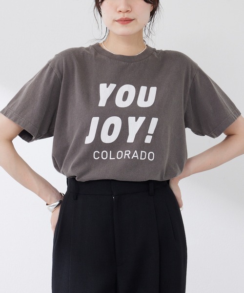 Whim Gazette（ウィムガゼット）の「ロゴTシャツ（Tシャツ/カットソー・レディース・ピンク/オフホワイト/チャコールグレー・FREE）」の2枚目の写真