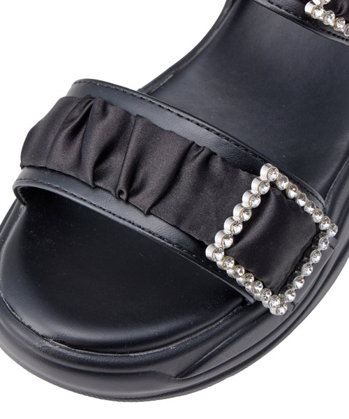 INGNI（イング）の「厚底ビジューバックルサンダル（サンダル・レディース・アイボリー/ブラック・M/L）」の10枚目の写真