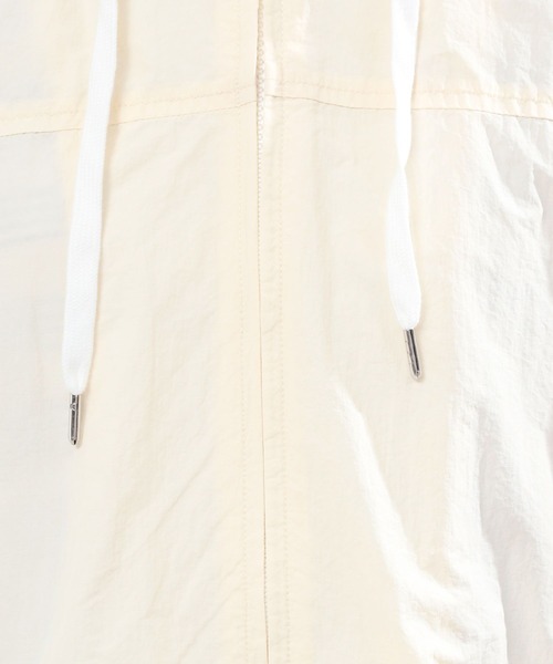studio CLIP（スタディオクリップ）の「ハーフスリーブジップフーディ（ナイロンジャケット・レディース・アイボリー/ベージュ・FREE）」の12枚目の写真