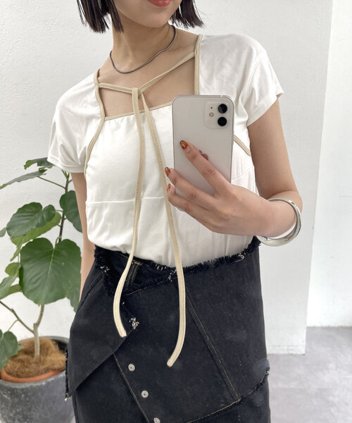 mystic（ミスティック）の「配色チョーカーカットソー（Tシャツ/カットソー・レディース・ブラック/オフホワイト/ブルー/ホワイト/イエロー・FREE）」の17枚目の写真