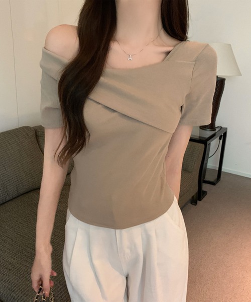 Lace Ladies(レースレディース)の「ワンショルダー アシンメトリー 半袖 リブ Tシャツ(Tシャツ/カットソー・レディース・ベージュ/ホワイト/ブラック・M)」の10枚目の写真