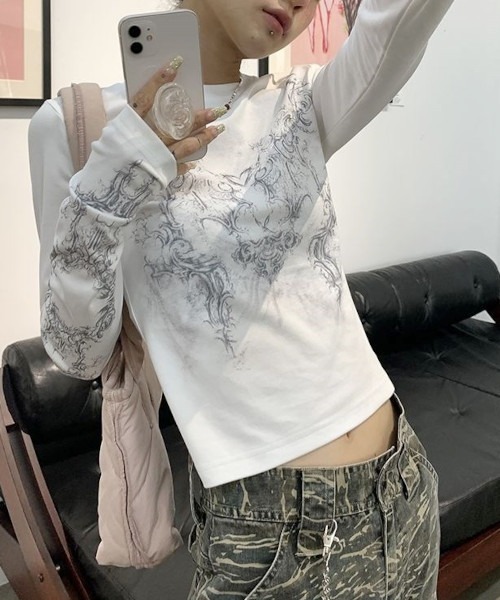 MASHIRO(マシロ)の「【MASHIRO】Y2Kデザインプリント長袖カットソー Y2K(MA/EK110)(Tシャツ/カットソー・レディース・ライトグレー・FREE/SMALL/MEDIUM)」の19枚目の写真