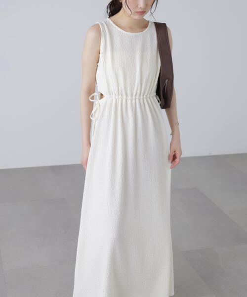 FREE'S MART（フリーズマート）の「◆サイドカットノースリカットソーワンピース（ワンピース・レディース・ブラック/ホワイト/ブラウン/イエロー・SMALL/MEDIUM）」の5枚目の写真