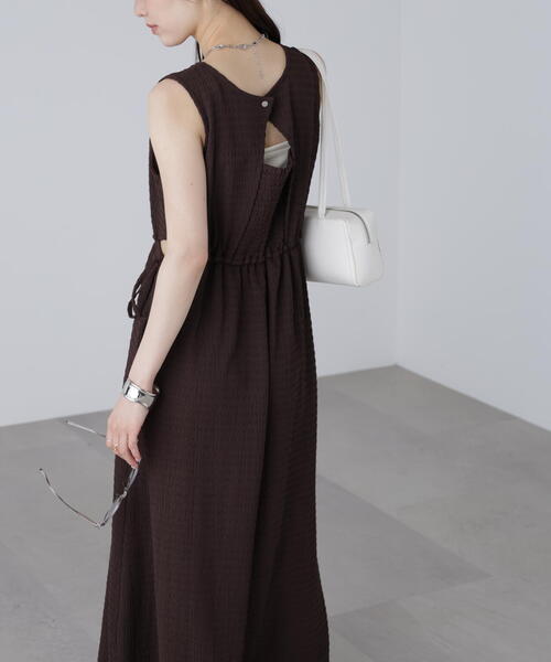 FREE'S MART（フリーズマート）の「◆サイドカットノースリカットソーワンピース（ワンピース・レディース・ブラック/ホワイト/ブラウン/イエロー・SMALL/MEDIUM）」の17枚目の写真