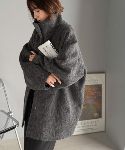 classicalelf（クラシカルエルフ）の「ベーシックとトレンドを両立。MIXシャギー比翼スタンドネックミドル丈コクーンスリーブコート（ステンカラーコート・レディース・ベージュ/チャコール/ブラウン・LARGE/MEDIUM/SMALL/X-LARGE）」の20枚目の写真