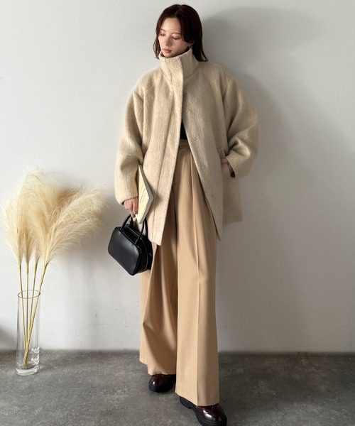 classicalelf（クラシカルエルフ）の「ベーシックとトレンドを両立。MIXシャギー比翼スタンドネックミドル丈コクーンスリーブコート（ステンカラーコート・レディース・ベージュ/チャコール/ブラウン・LARGE/MEDIUM/SMALL/X-LARGE）」の10枚目の写真
