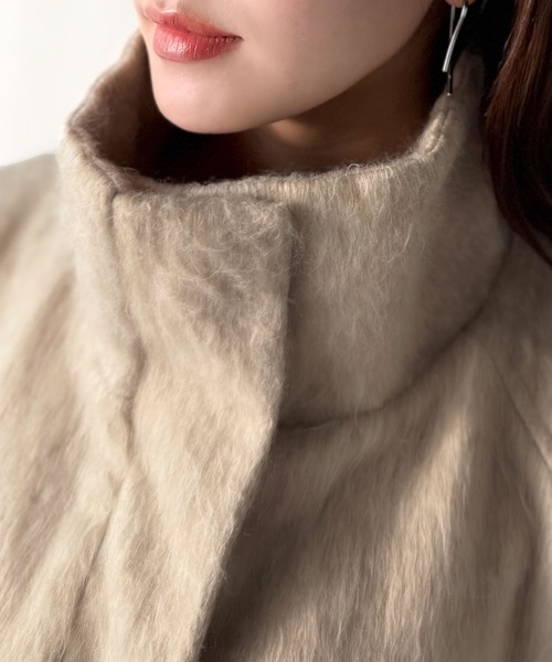 classicalelf（クラシカルエルフ）の「ベーシックとトレンドを両立。MIXシャギー比翼スタンドネックミドル丈コクーンスリーブコート（ステンカラーコート・レディース・ベージュ/チャコール/ブラウン・LARGE/MEDIUM/SMALL/X-LARGE）」の16枚目の写真