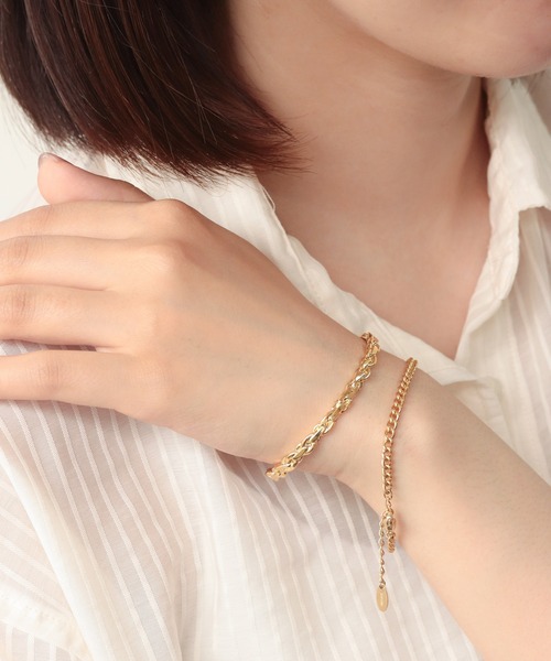 美品！Polina パンサーモチーフバングル黒 美品！Polina パンサーモチーフバングル黒 （パンサー バングル
