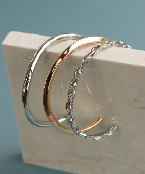 美品！Polina パンサーモチーフバングル黒 パンサー バングル L | JEWERLY | ピモンテオンラインストア