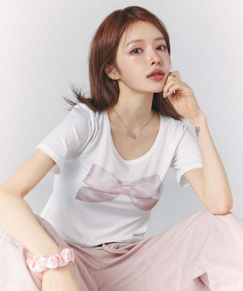 ROOPTOKYO(ループトウキョウ)の「ROOPTOKYO×Ye kong ribbon tee 秋物 秋服 2026年秋冬(Tシャツ/カットソー・レディース・ブラック/ホワイト・FREE)」の2枚目の写真