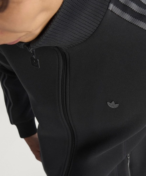 adidas（アディダス）の「プレミアム・トラック トップ アディダスオリジナルス adidas Originals（ナイロンジャケット・メンズ・レッド/ブラック・LARGE/MEDIUM/SMALL/X-LARGE/X-SMALL/XX-LARGE/3XL）」の17枚目の写真