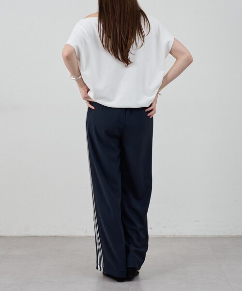 SHENERY(シーナリー)の「《新色追加》フレンチスリーブオフショルスウェット(スウェット・レディース・ライトグレー/ピンク/オフホワイト/ベージュ・FREE)」の9枚目の写真