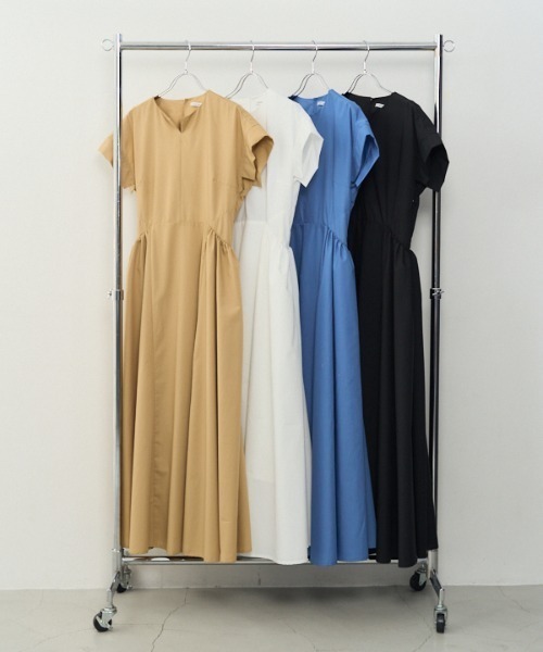 Muel Chic（ミュエルシック）の「Amst onepiece アムストワンピース（ワンピース・レディース・ベージュ/ブルー/ホワイト/ブラック・MEDIUM/SMALL）」の5枚目の写真