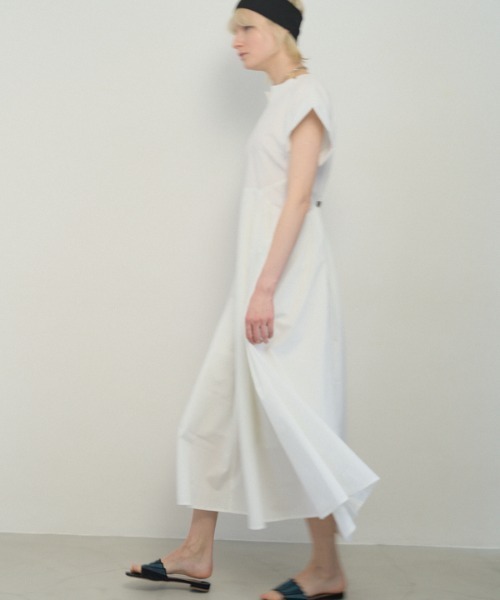 Muel Chic（ミュエルシック）の「Amst onepiece アムストワンピース（ワンピース・レディース・ベージュ/ブルー/ホワイト/ブラック・MEDIUM/SMALL）」の7枚目の写真