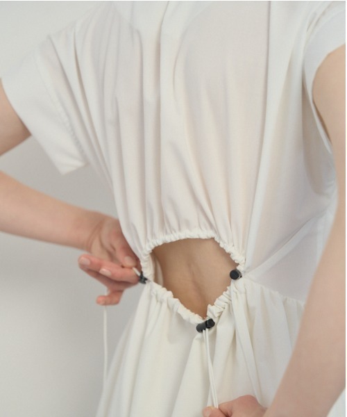 Muel Chic（ミュエルシック）の「Amst onepiece アムストワンピース（ワンピース・レディース・ベージュ/ブルー/ホワイト/ブラック・MEDIUM/SMALL）」の13枚目の写真