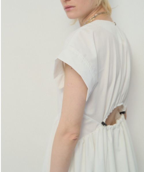 Muel Chic（ミュエルシック）の「Amst onepiece アムストワンピース（ワンピース・レディース・ベージュ/ブルー/ホワイト/ブラック・MEDIUM/SMALL）」の11枚目の写真