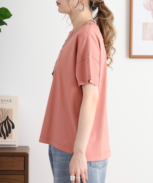 BRODIAEA(ブローディア)の「BRODIAEA プレミアムコットンTシャツ(Tシャツ/カットソー・レディース・サックスブルー/ブラック/モスグリーン/キャメル/オフホワイト/ピンク・40)」の7枚目の写真