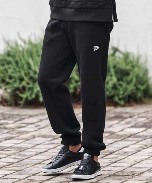 1minute 1second(ワンミニットワンセカンド)の「mp13848-12oz heavy weight pants with logo print スウェットパンツ(スウェットパンツ・メンズ・ブラック/アッシュ・M/L/XL)」の11枚目の写真