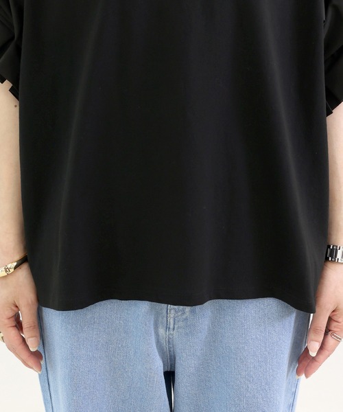 Aletta vita(アレッタビータ)の「異素材切替袖タックプルオーバー(Tシャツ/カットソー・レディース・オフホワイト/ブラック・M)」の6枚目の写真