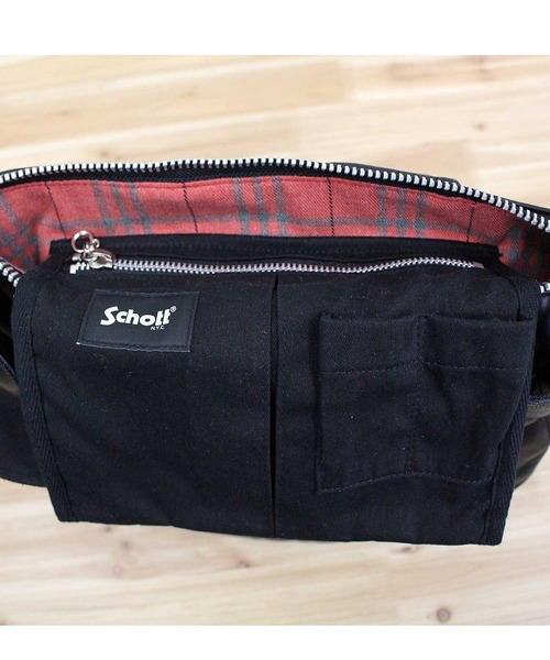 schott(ショット)の「PADDED BANANA BAG(ショルダーバッグ・メンズ・ブラック×シルバー/ブラック×ゴールド・FREE)」の17枚目の写真