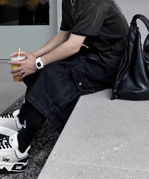 FreeZone(フリーゾーン)の「ワイドカーゴデニムショーツ(デニムパンツ・メンズ・ブラック・S/M/L)」の4枚目の写真