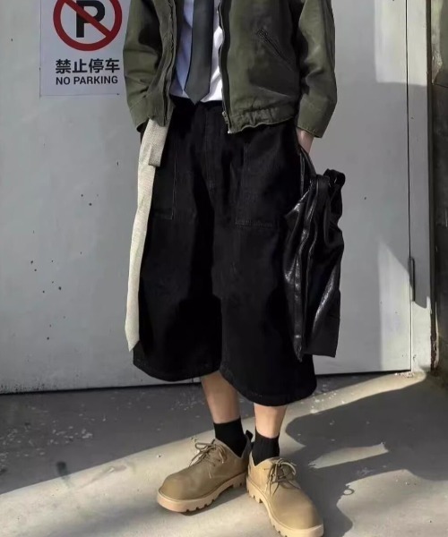 FreeZone(フリーゾーン)の「ワイドカーゴデニムショーツ(デニムパンツ・メンズ・ブラック・S/M/L)」の6枚目の写真