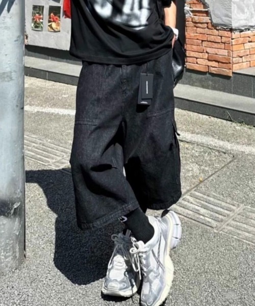 FreeZone(フリーゾーン)の「ワイドカーゴデニムショーツ(デニムパンツ・メンズ・ブラック・S/M/L)」の12枚目の写真