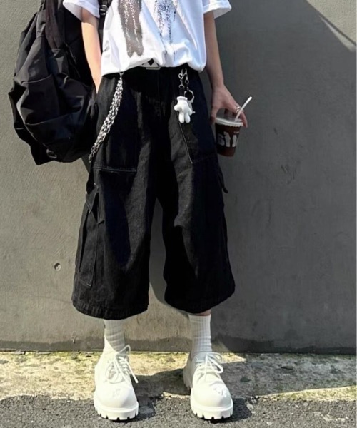 FreeZone(フリーゾーン)の「ワイドカーゴデニムショーツ(デニムパンツ・メンズ・ブラック・S/M/L)」の13枚目の写真