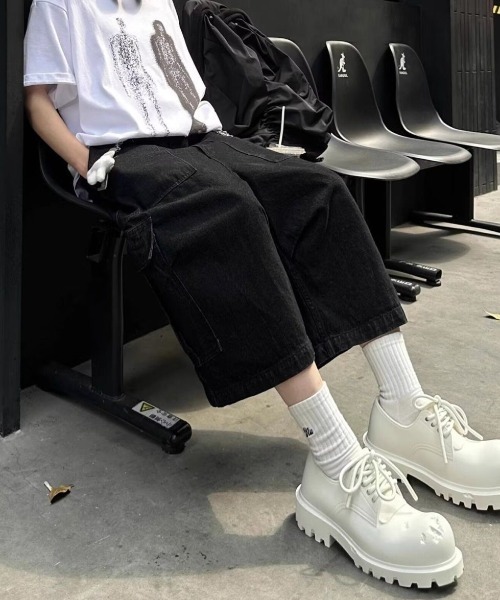 FreeZone(フリーゾーン)の「ワイドカーゴデニムショーツ(デニムパンツ・メンズ・ブラック・S/M/L)」の14枚目の写真