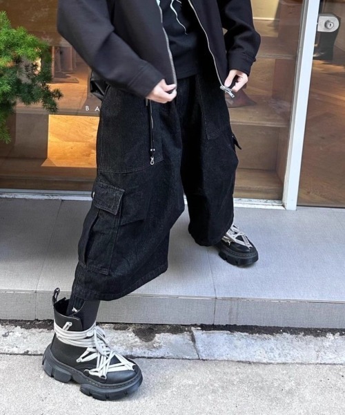 FreeZone(フリーゾーン)の「ワイドカーゴデニムショーツ(デニムパンツ・メンズ・ブラック・S/M/L)」の10枚目の写真