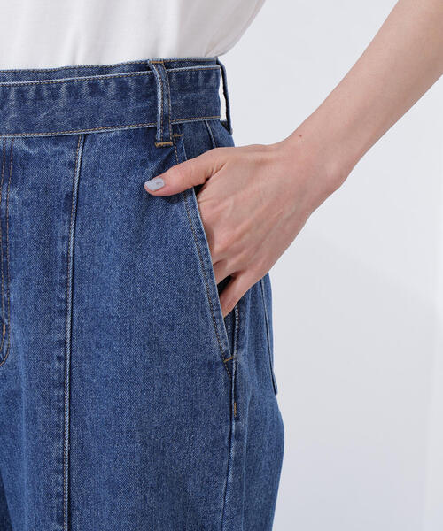 N.（N. Natural Beauty Basic）（エヌエヌナチュラルビューティーベーシック）の「ベルテッドワイドデニムパンツ（デニムパンツ・レディース・ブルー・MEDIUM/SMALL）」の2枚目の写真