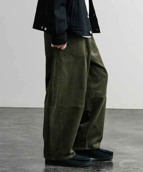 Rocky Monroe(ロッキーモンロー)の「コーデュロイパネル切り替えイージーワイドエッグパンツ(その他パンツ・メンズ・グリーン/ネイビー・マルチサイズ)」の4枚目の写真