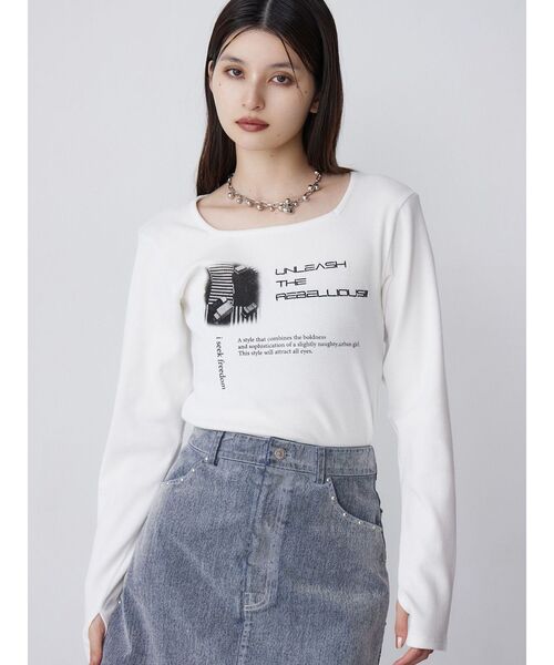 MURUA(ムルーア)の「クロップドメッセージトップス(Tシャツ/カットソー・レディース・ネイビー/ホワイト/ピンク・FREE)」の2枚目の写真