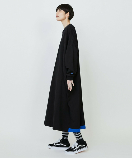 FRAPBOIS（フラボア）の「スウェットワンピ（ワンピース・レディース・ブルー/ブラック・1）」の3枚目の写真