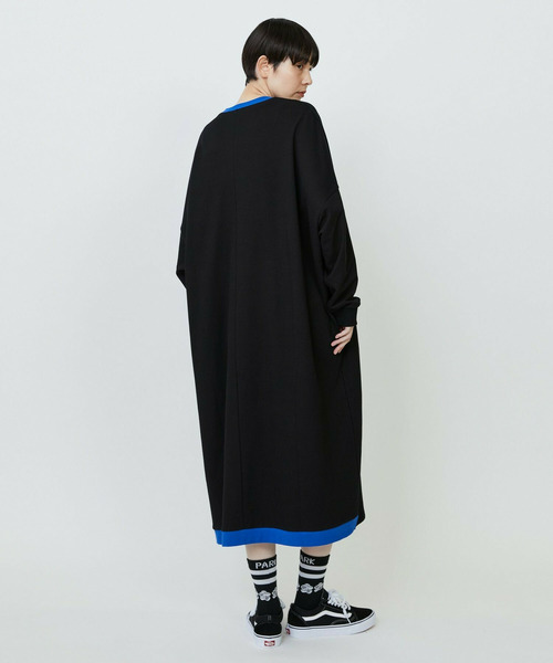 FRAPBOIS（フラボア）の「スウェットワンピ（ワンピース・レディース・ブルー/ブラック・1）」の4枚目の写真