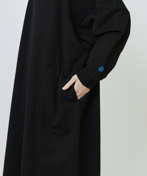 FRAPBOIS（フラボア）の「スウェットワンピ（ワンピース・レディース・ブルー/ブラック・1）」の7枚目の写真