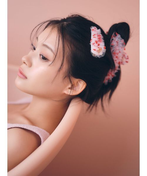 SNIDEL HOME(スナイデルホーム)の「ハートチュールバンス(バレッタ/ヘアクリップ・レディース・レッド/ベージュ/アイボリー・F)」の6枚目の写真