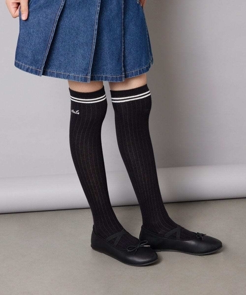 a.v.v（アーヴェヴェ）の「[KIDS]【小学生人気No1】ラインニーハイソックス（ソックス/靴下・キッズ・ブラック/グレー・23/20）」の15枚目の写真