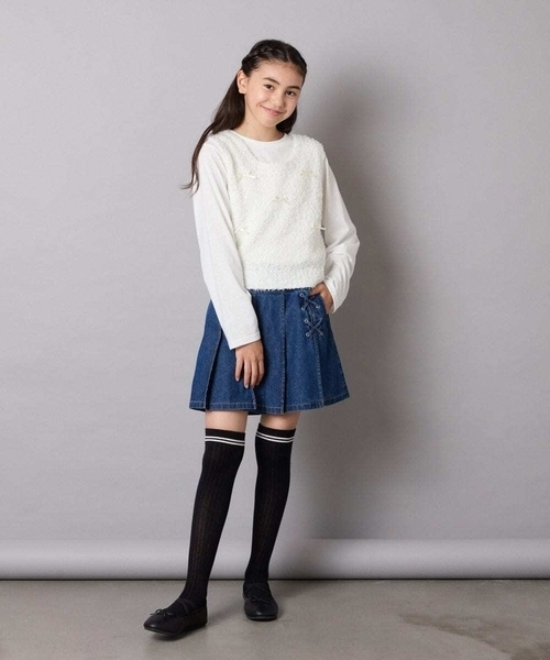 a.v.v（アーヴェヴェ）の「[KIDS]【小学生人気No1】ラインニーハイソックス（ソックス/靴下・キッズ・ブラック/グレー・23/20）」の6枚目の写真