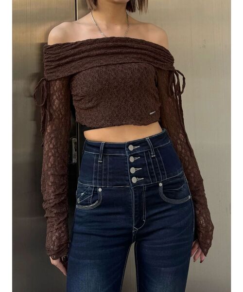 EMODA（エモダ）の「レースオフショルダートップ（Tシャツ/カットソー・レディース・ホワイト/ブラック/ブラウン・FREE）」の16枚目の写真